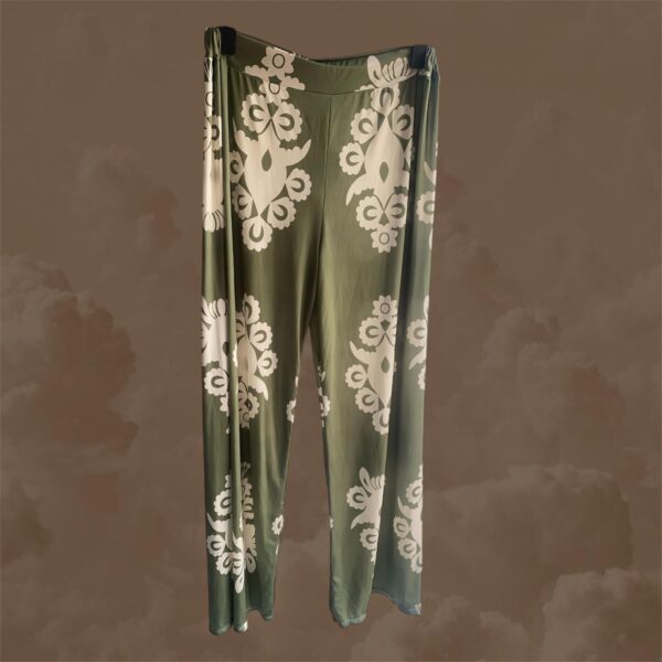 Pantalón estampado Ikat verde oliva